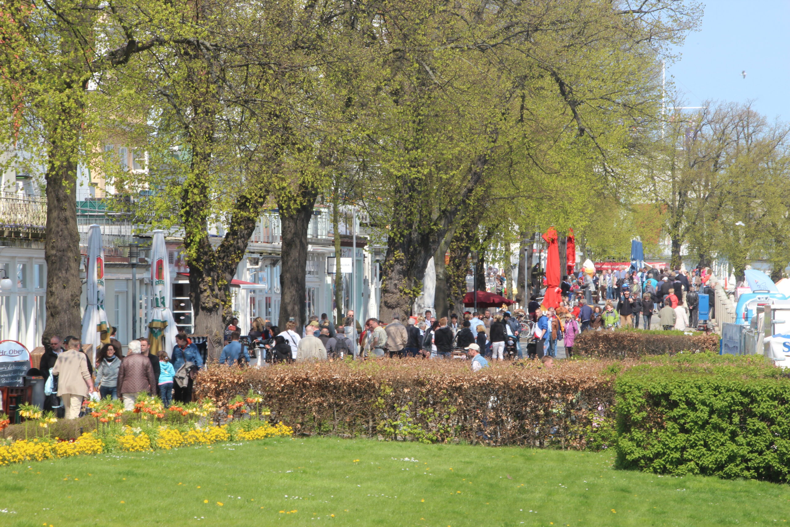 Geschäfte und Restaurants am Alten Strom